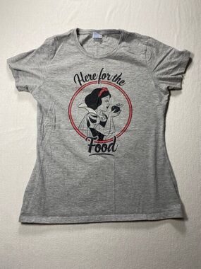 Port & Company Disney Snow White tee size Medium